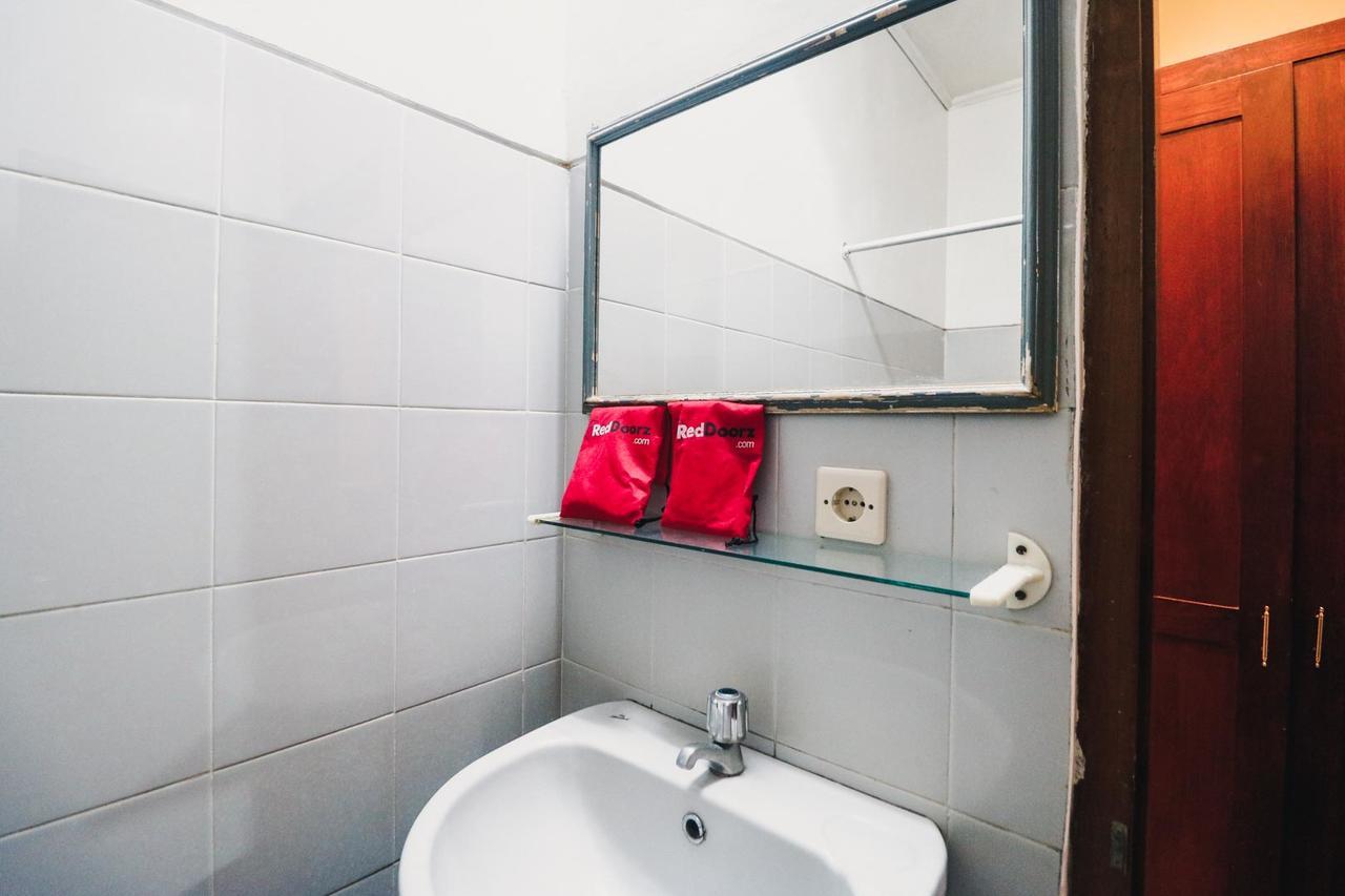 Reddoorz Plus @ Purwosari Solo Exteriér fotografie